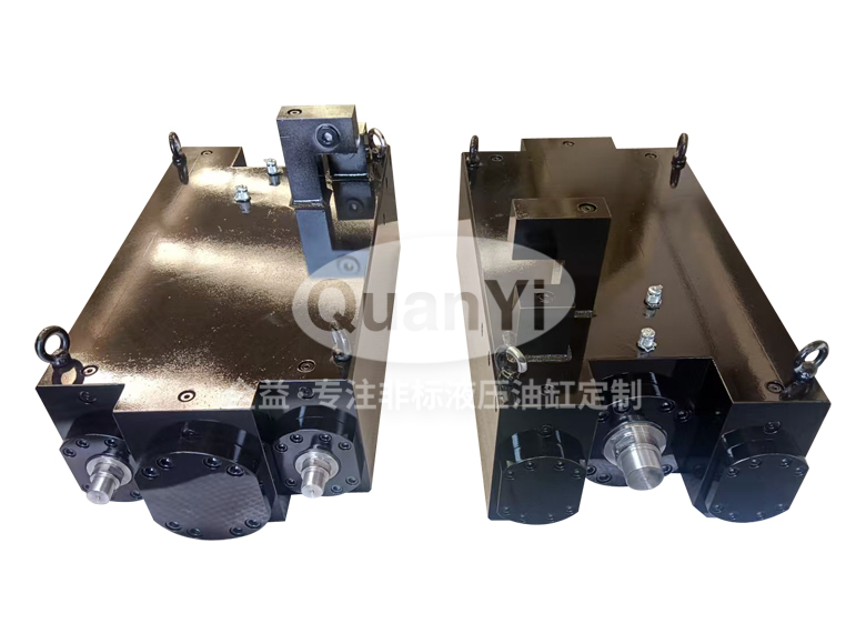 卷材搬運(yùn)設(shè)備用三聯(lián)缸 150/100-625+ 2x 105/70-675